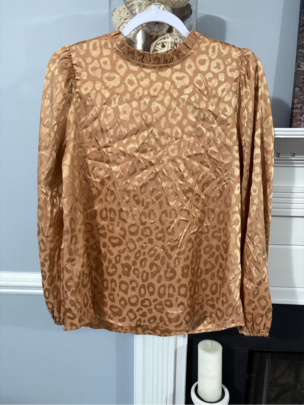 Savanna Jane Metallic Tan Leopard-Print Long Sleeve Blouse size small